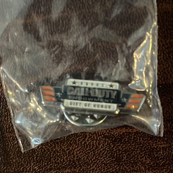 Video game collectible lot!! - Picture 2 of 10